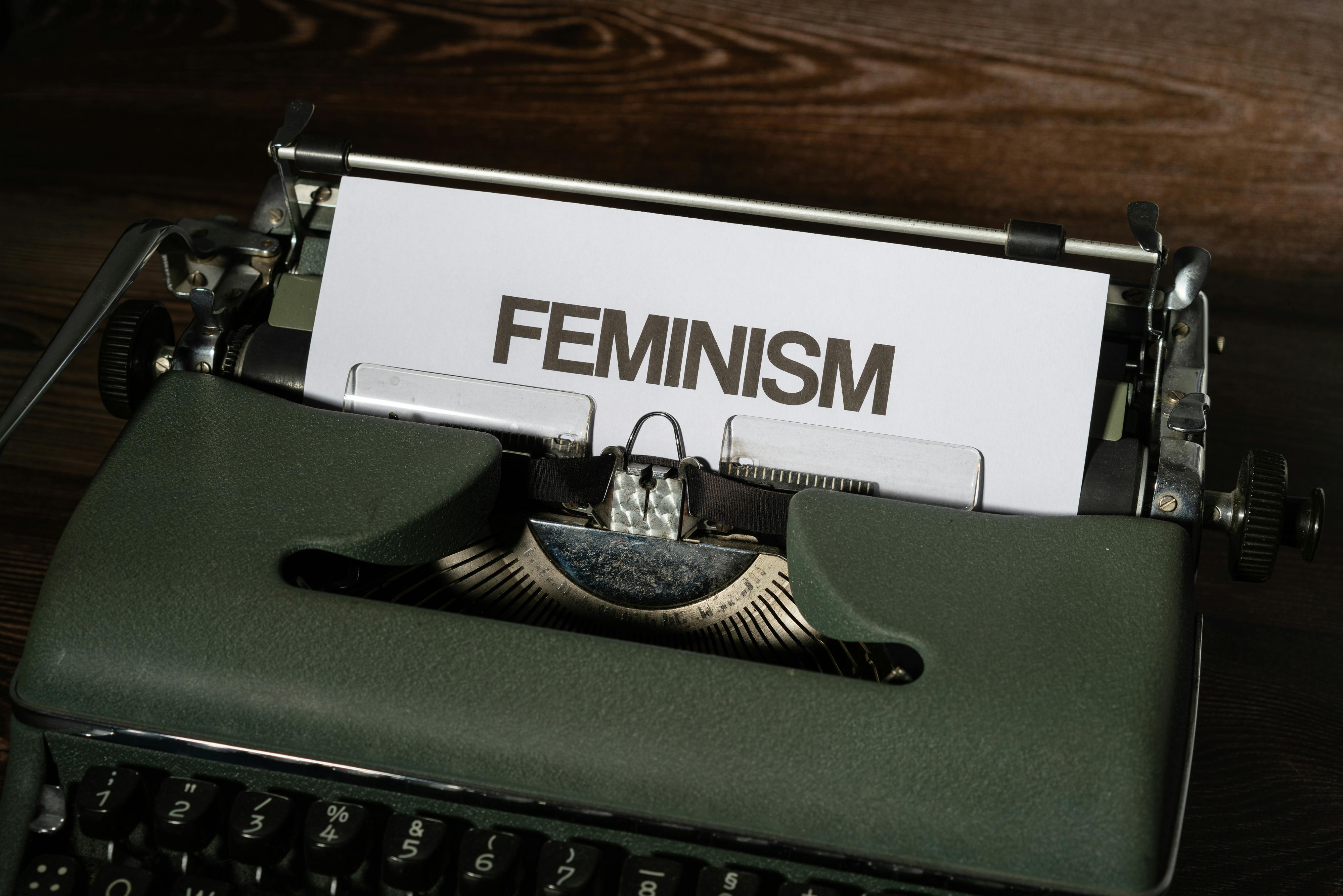 Feminismus: Die drei Wellen kurz erklärt