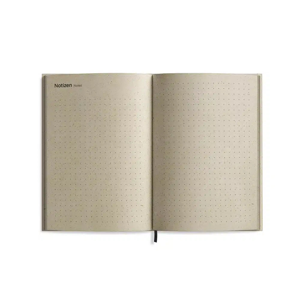 Vegan produzierter Jahresplaner, Jahreskalender, Kalender, Familienkalender, Notizbuch, Tagebuch, Terminplaner, Achtsamkeitstagebuch, Bullet Journal, Reisetagebuch, Dankbarkeitstagebuch, Hausaufgabenheft, Uni-Planer, Taschenkalender, Buchkalender, Business-Planer, Wochenplaner A6 aus Graspapier von matabooks