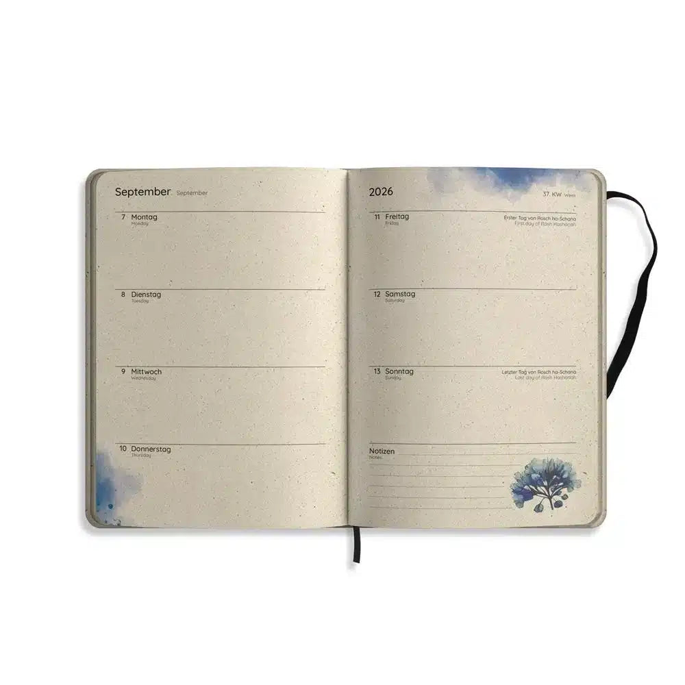 Vegan produzierter Jahresplaner, Jahreskalender, Kalender, Familienkalender, Notizbuch, Tagebuch, Terminplaner, Achtsamkeitstagebuch, Bullet Journal, Reisetagebuch, Dankbarkeitstagebuch, Hausaufgabenheft, Uni-Planer, Taschenkalender, Buchkalender, Business-Planer, Wochenplaner A5 aus Graspapier von matabooks